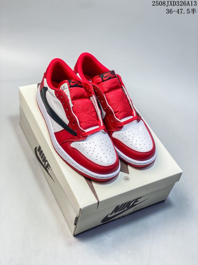 Travis Scott x Air Jordan 1 Low 'Reverse Mocha' Reverse Swoosh AJ1 Sneaker DM7866-101