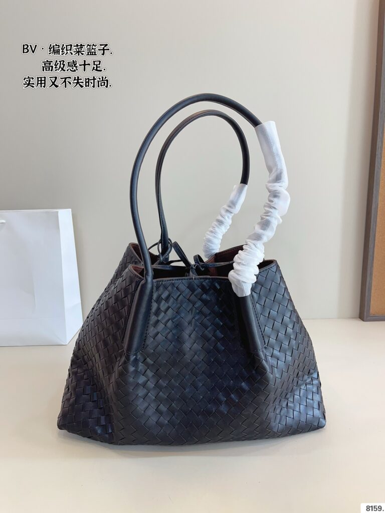 Bottega Veneta Large Cassette Tote - Woven Leather Bag (38×26×16cm)