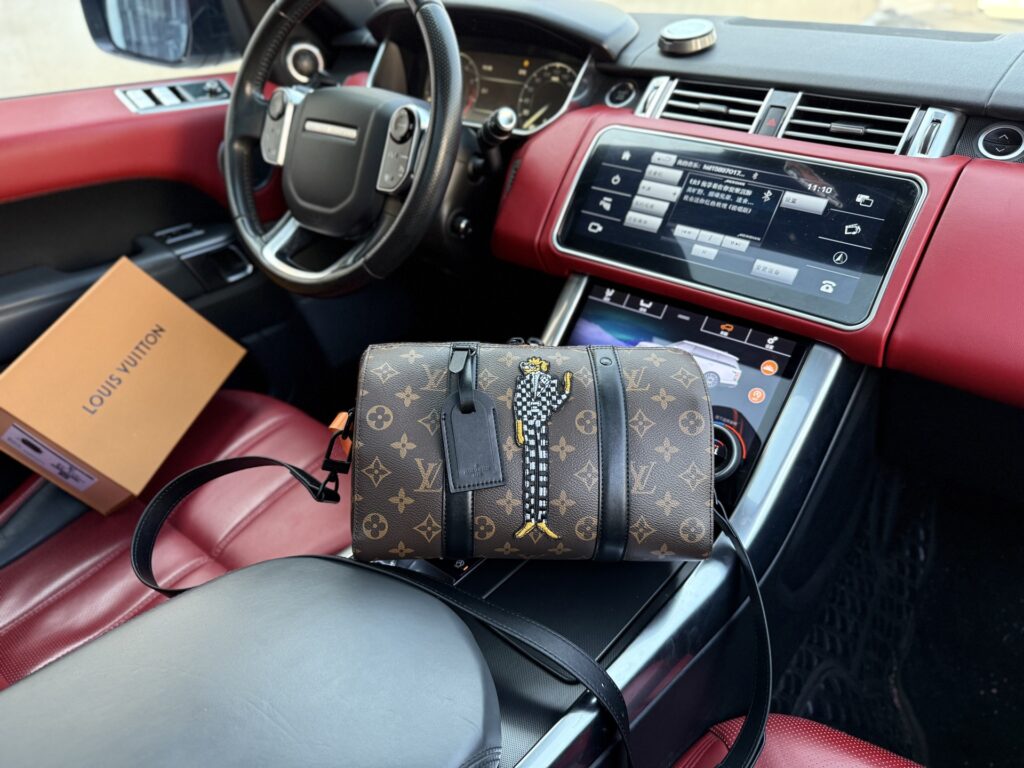 Louis Vuitton Keepall Bandoulière 25 - Monogram Messenger Bag (27x17x13cm) w/ Gift Box