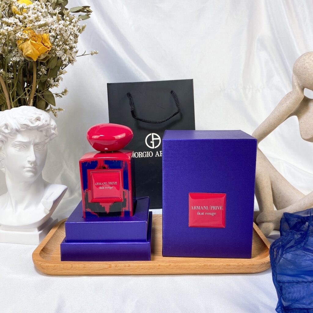 Giorgio Armani Ikat Rouge Eau de Parfum - Spiced Silk & Carmine Woods