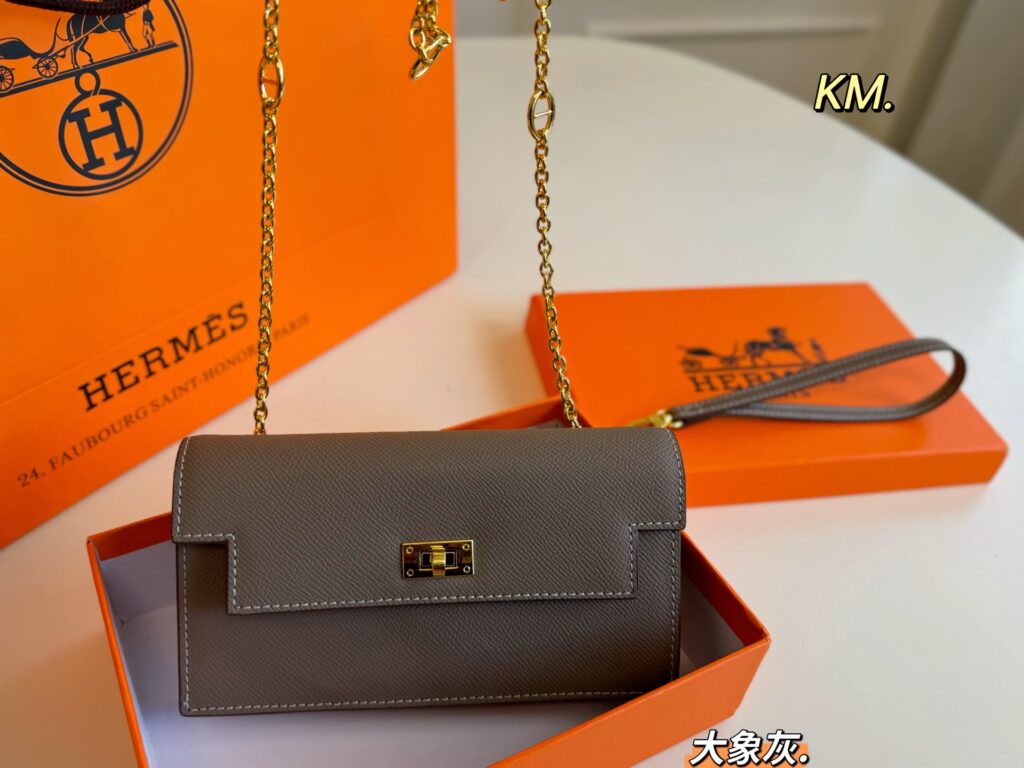 Hermès WOC Ado Chain Wallet - 19×11cm Cowhide (Gold Buckle, Gift Box Included)