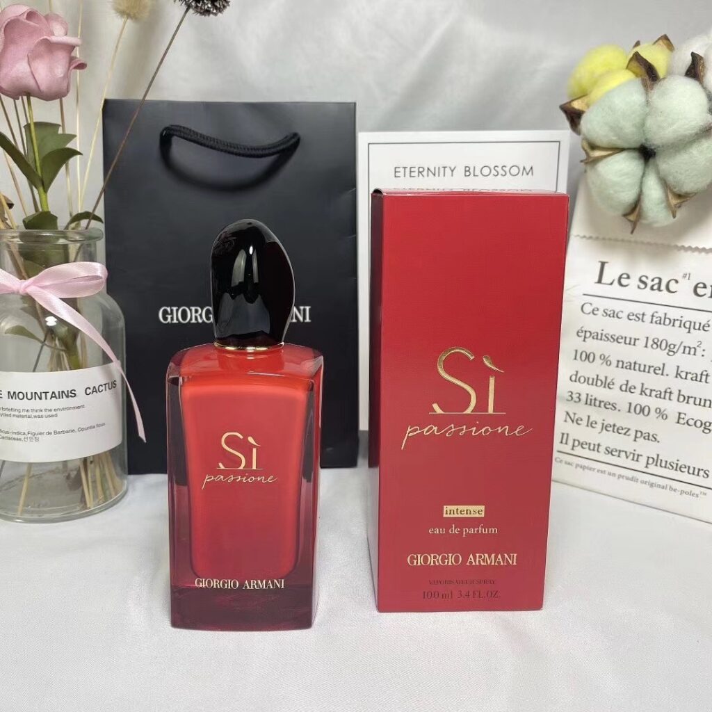 Giorgio Armani Sì Passione Eau de Parfum | Blackcurrant Rose Vanilla | Long-Lasting Women's Fragrance
