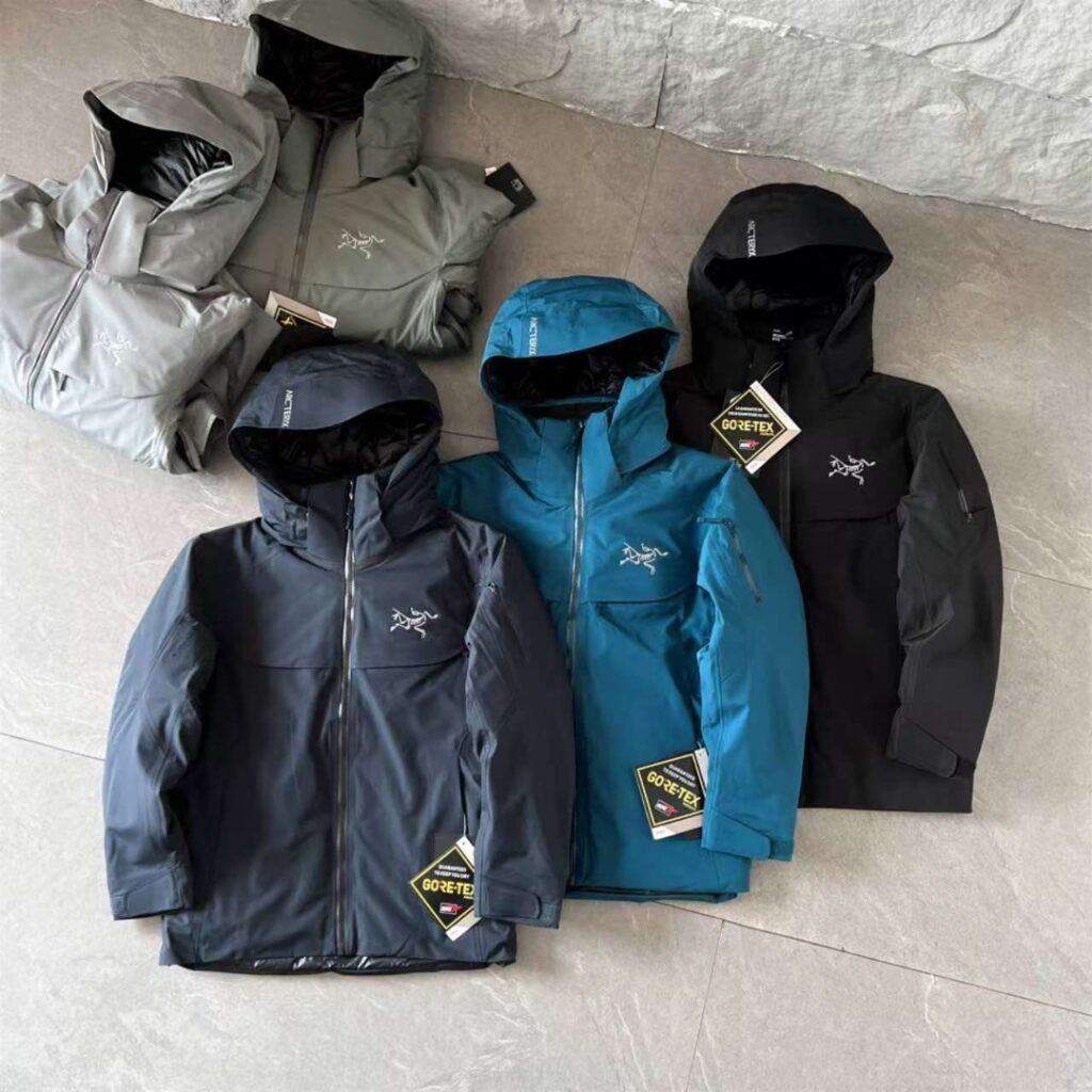 4SS winter high quality goose down jacket! The hat is detachable! ARCTERYX/ Archaeopteryx macaijet men's thick hooded ski suit goose down jacket!
