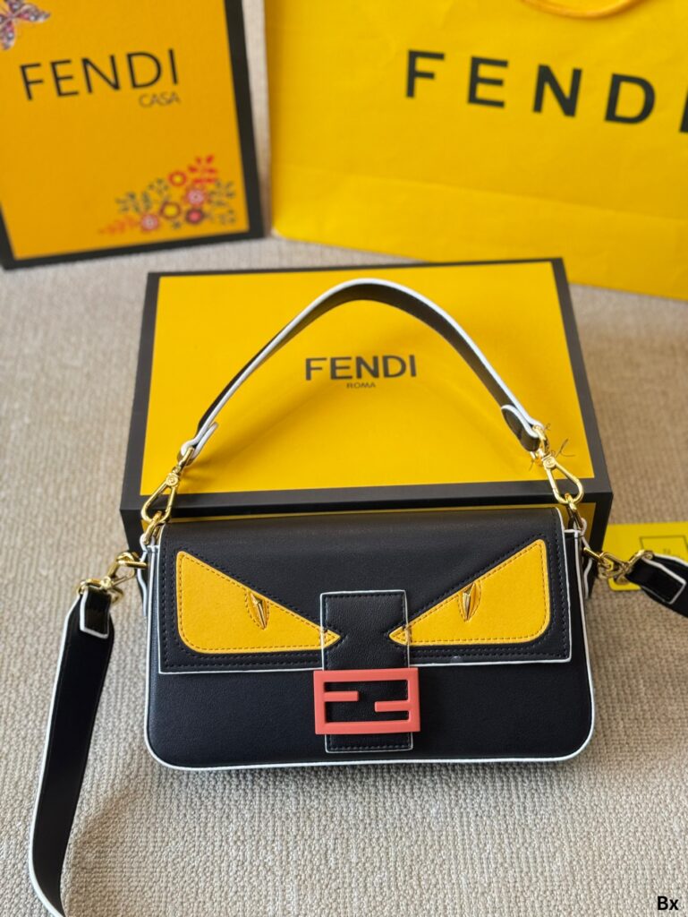 Fendi Vintage Monster Baguette (26×15cm)