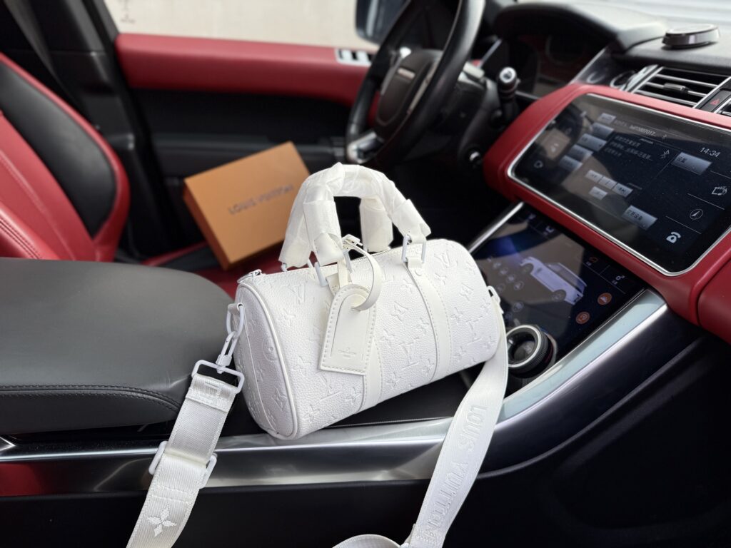 LV Messenger Shoulder Bag 25x15x11cm