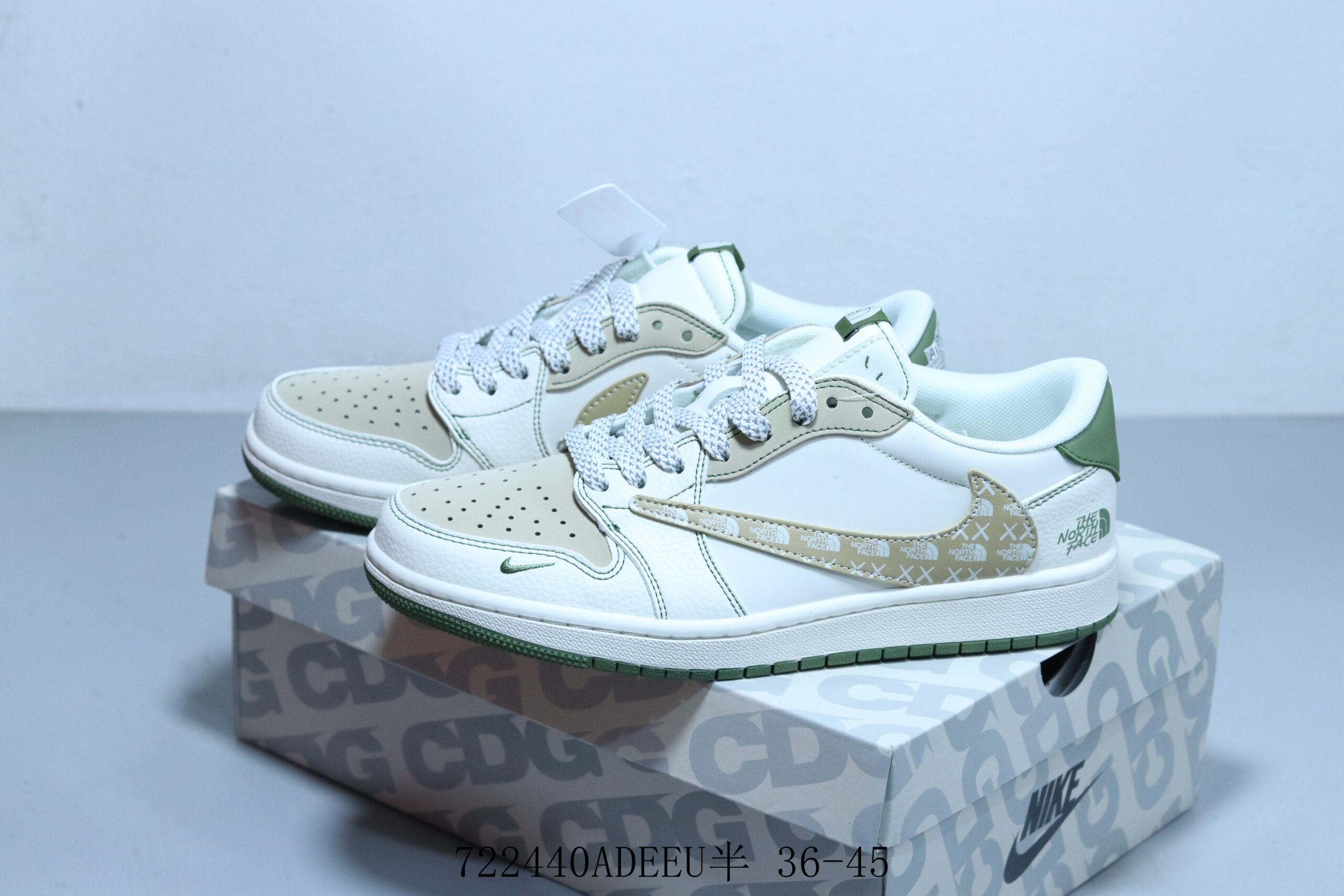 Air Jordan 1 Low "Reverse Swoosh" 2023 Retro - 1:1 Selected Replica | US 4.5-11/EU 36-45