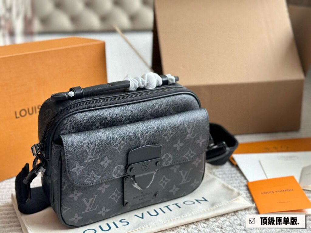 LV Slock Men's Crossbody Bag 25x17cm