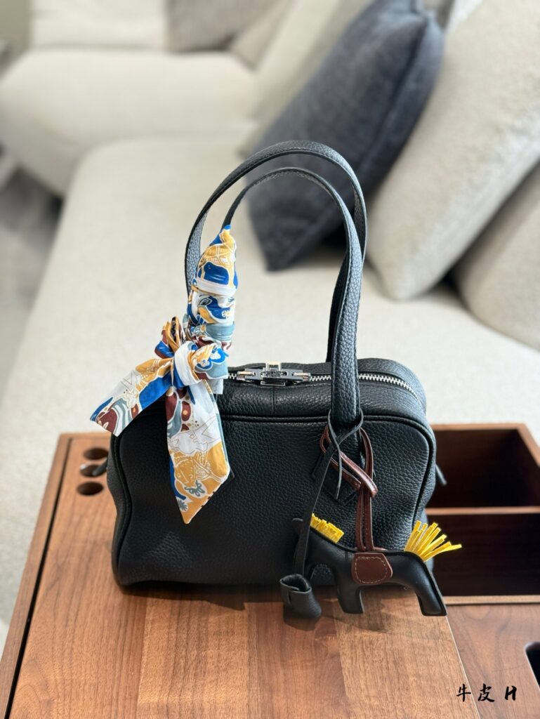 Hermès Victoria Bag - 25cm Top-Layer Cowhide (Work Tote with Gift Box)