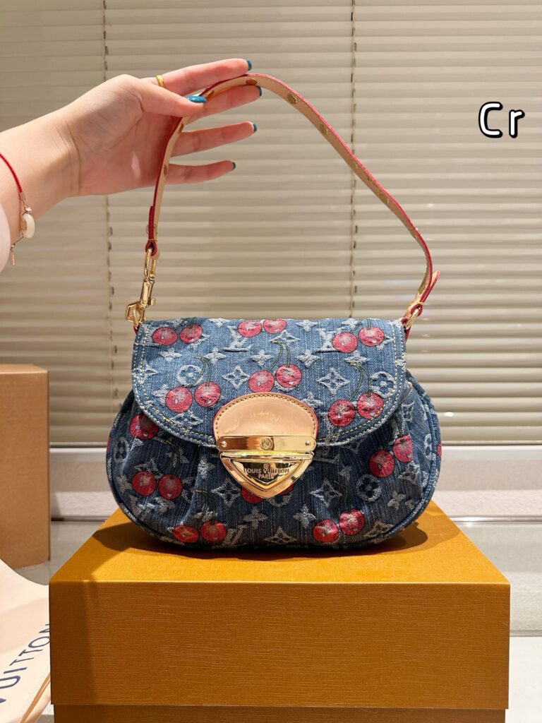 Louis Vuitton LV Sunset Vibe Bag 28x17cm Gradient Monogram