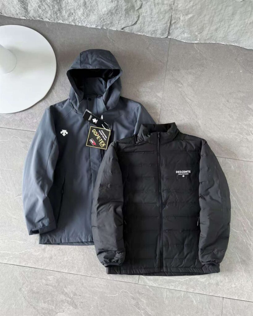 DESCENTE top hooded three-in-one coat jacket two-piece down jacket! Men's and women's three-in-one jackets!