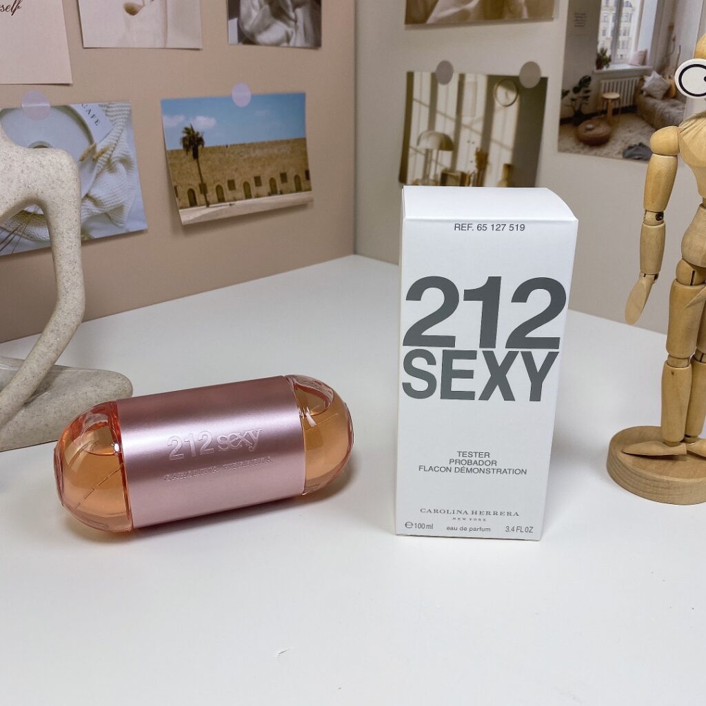 Carolina Herrera 212 Sexy Eau de Parfum | Floral Woody