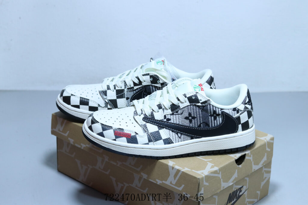 Air Jordan 1 Low "Reverse Swoosh" 2023 Retro - 1:1 Selected Replica | US 4.5-11/EU 36-45