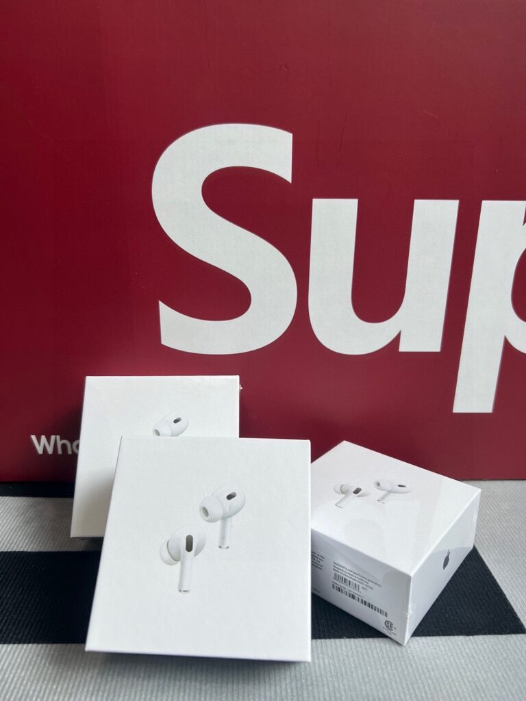【AirPods Pro 5th Gen】2025 Ultimate Edition丨True ANC丨Slide Control丨Spatial Audio丨Find My丨1:1 Clone