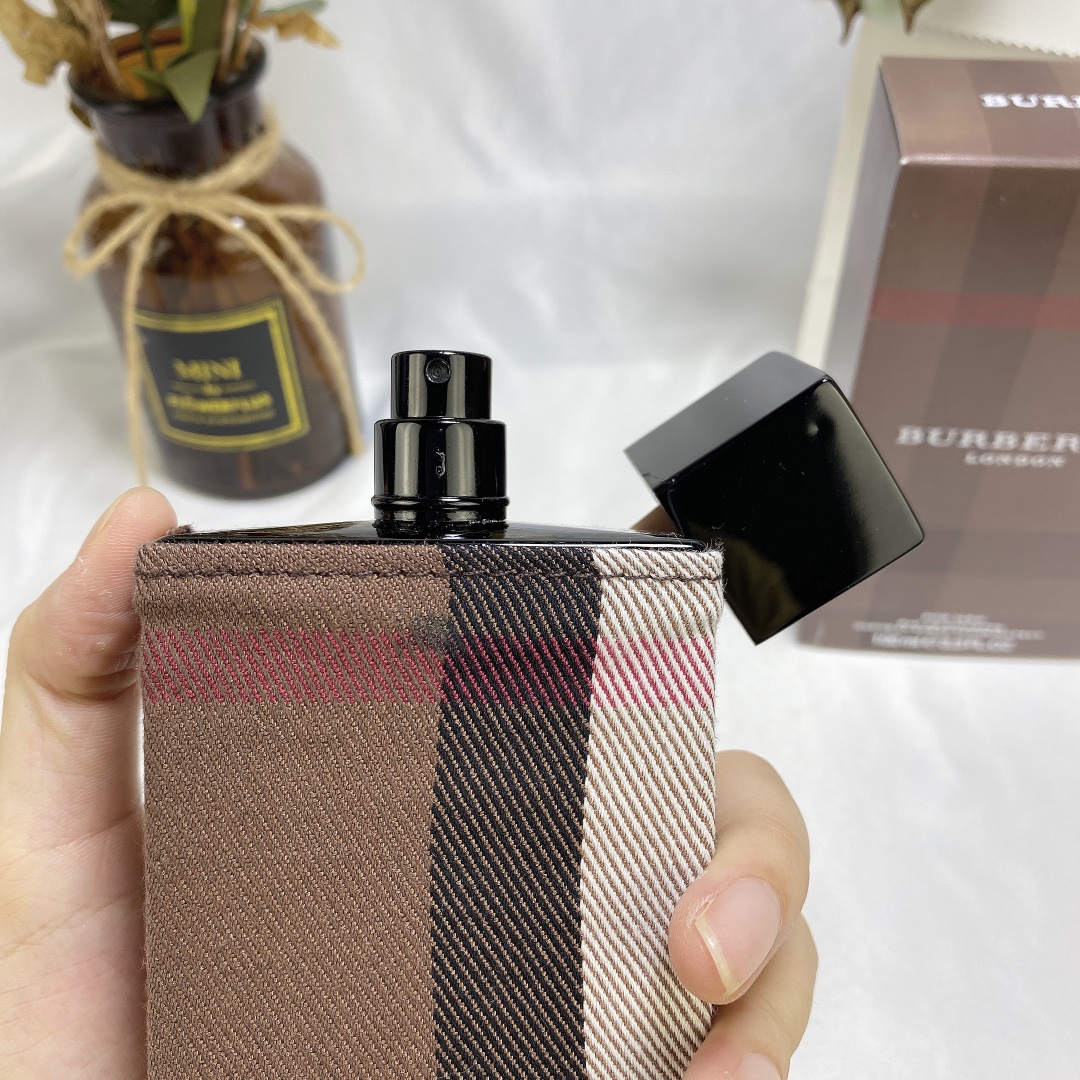 Burberry London For Men Eau de Toilette | Woody Fougère - Image 4