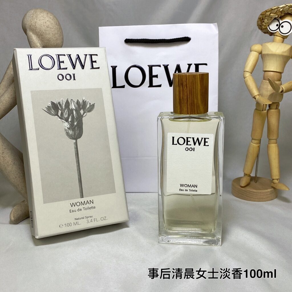 Loewe 001 Woman Eau de Toilette | Floral Woody