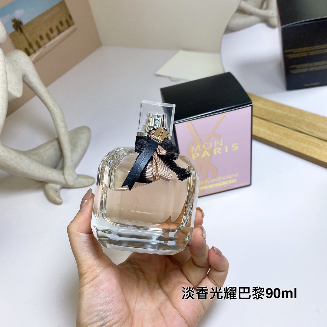 Yves Saint Laurent Mon Paris Eau de Toilette Lumiere | Floral Romance - Image 2