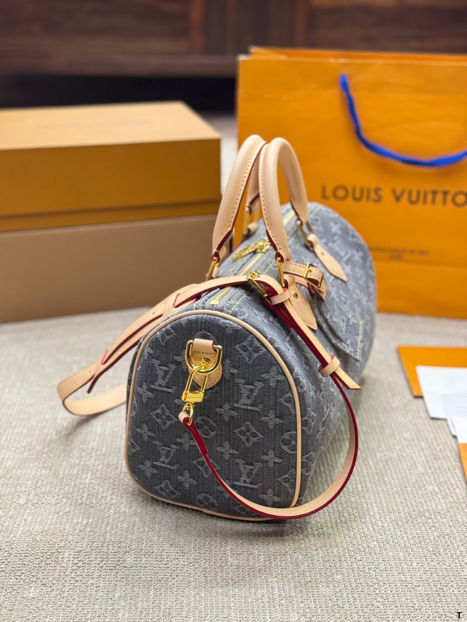 Louis Vuitton Speedy 30 Pillow Bag in Denim (30×19cm) - Image 6