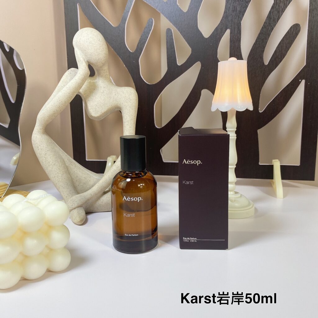 Aesop Karst Eau de Parfum | Woody Aquatic