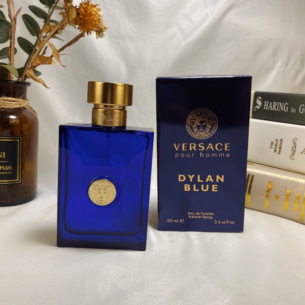 VERSACE Pour Homme Dylan Blue - Depth of the Mediterranean