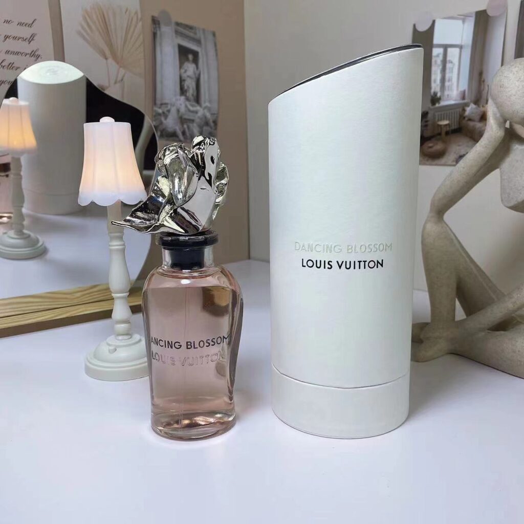 Louis Vuitton "Dancing Blossom" | Airy Floral