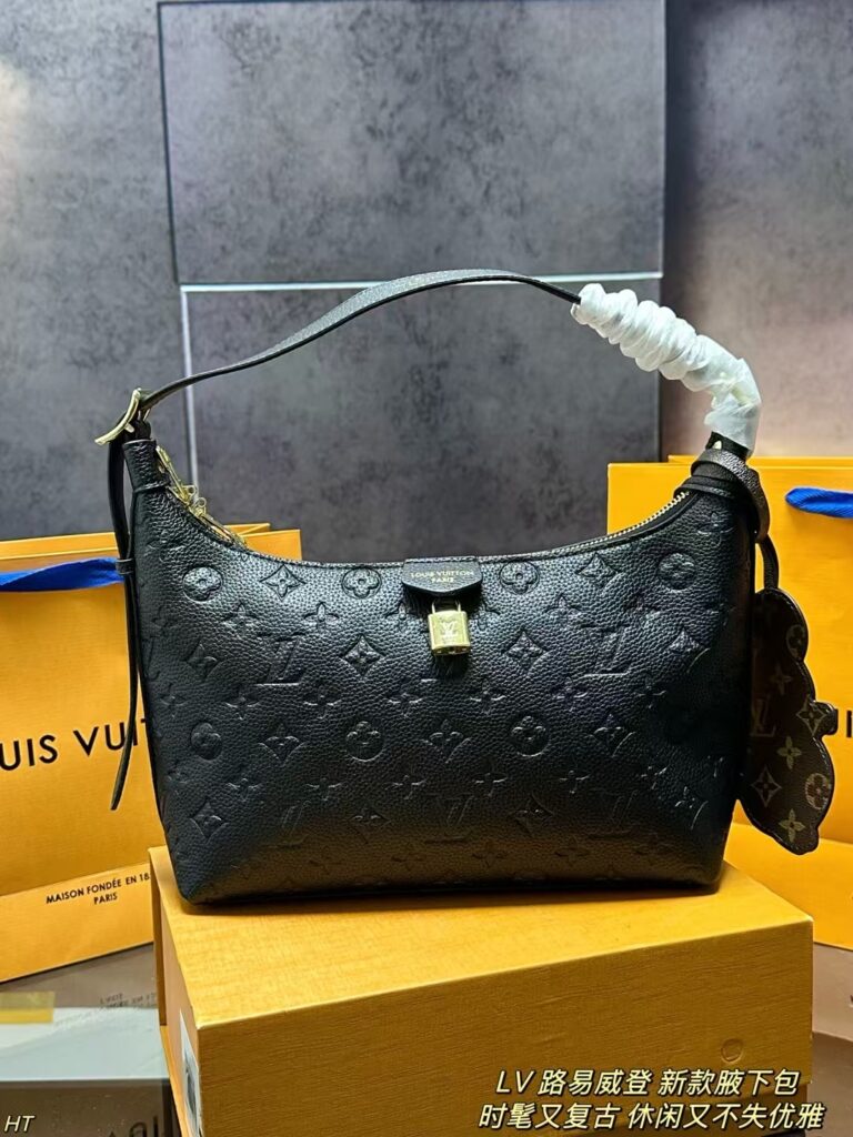 LV New Underarm Bag 28x18cm