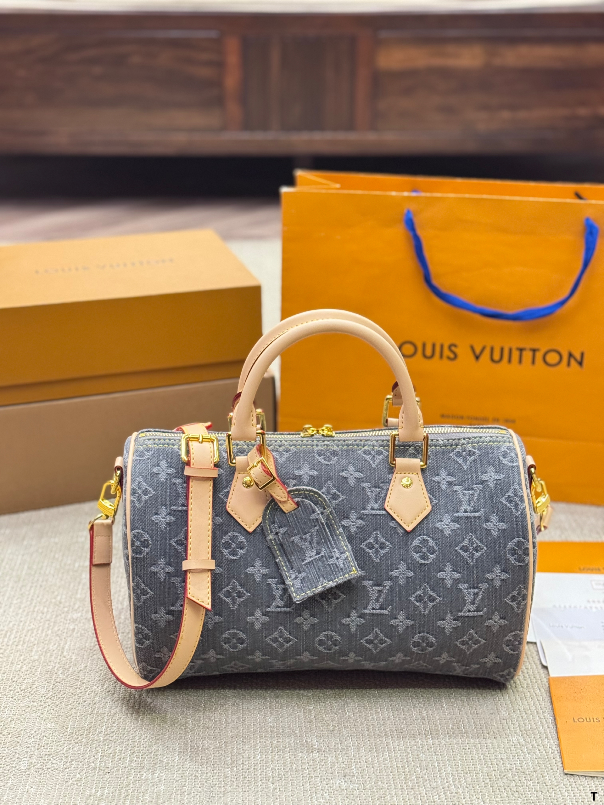 Louis Vuitton Speedy 30 Pillow Bag in Denim (30×19cm) - Image 7