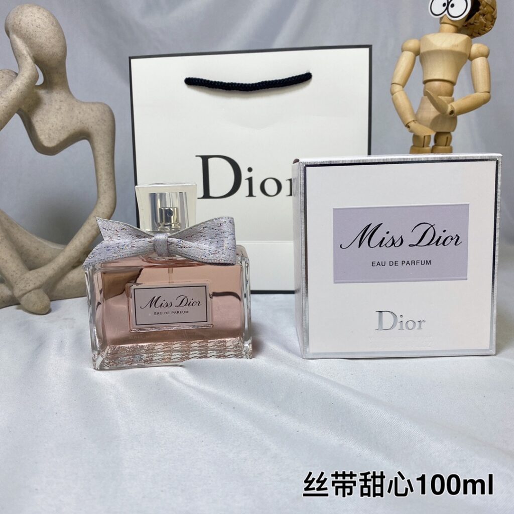 Miss Dior Eau de Parfum - Timeless Floral Elegance