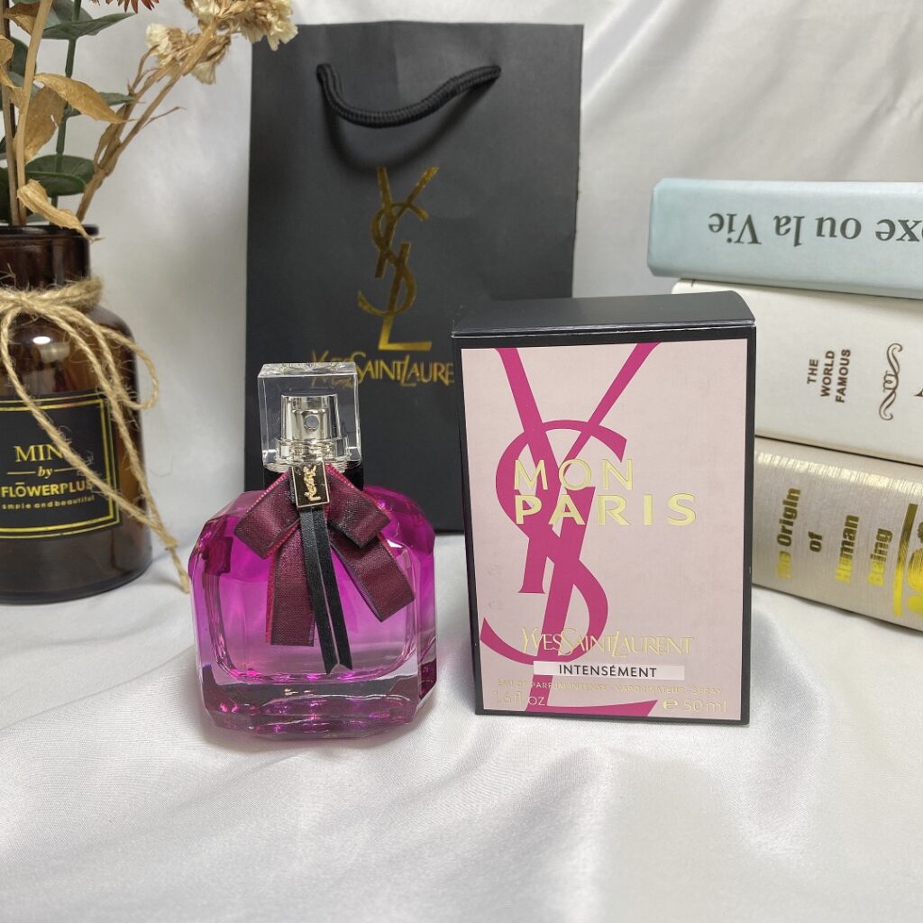 Yves Saint Laurent Mon Paris Intensément Eau de Parfum Intense | Floral Seduction