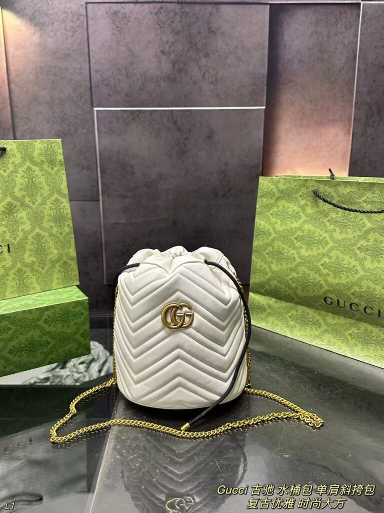 Gucci Monogram Bucket Bag with Box (19*24cm) - Shoulder & Crossbody