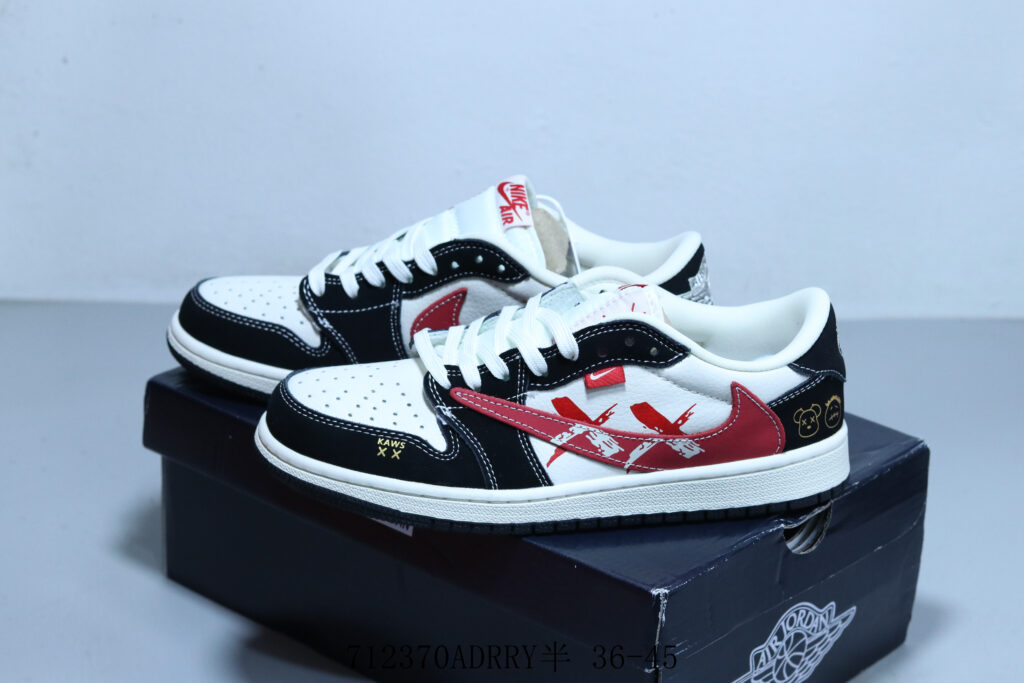 Air Jordan 1 Low "Reverse Swoosh" 2023 Retro - 1:1 Selected Replica | US 4.5-11/EU 36-45