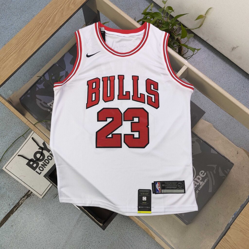 2025 Nike NBA Michael Jordan #23 Chicago Bulls White Jersey - Embroidered Throwback Edition (S-XXL) | The Last Dance Tribute