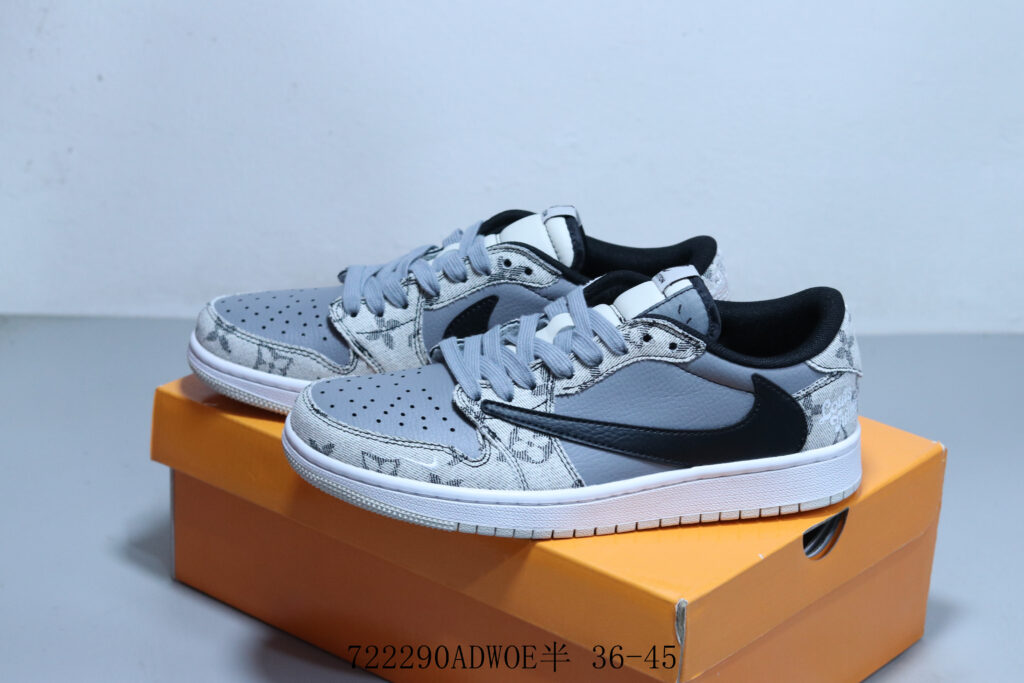 Air Jordan 1 Low "Reverse Swoosh" 2023 Retro - 1:1 Selected Replica | US 4.5-11/EU 36-45