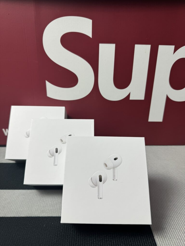 【AirPods Pro 2S (6th Gen)】2025 Flagship Edition丨True ANC丨Slide Control丨Spatial Audio丨Find My丨1:1 Clone