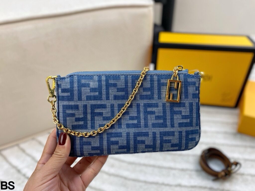 Fendi Denim Mahjong Bag (21×12cm)
