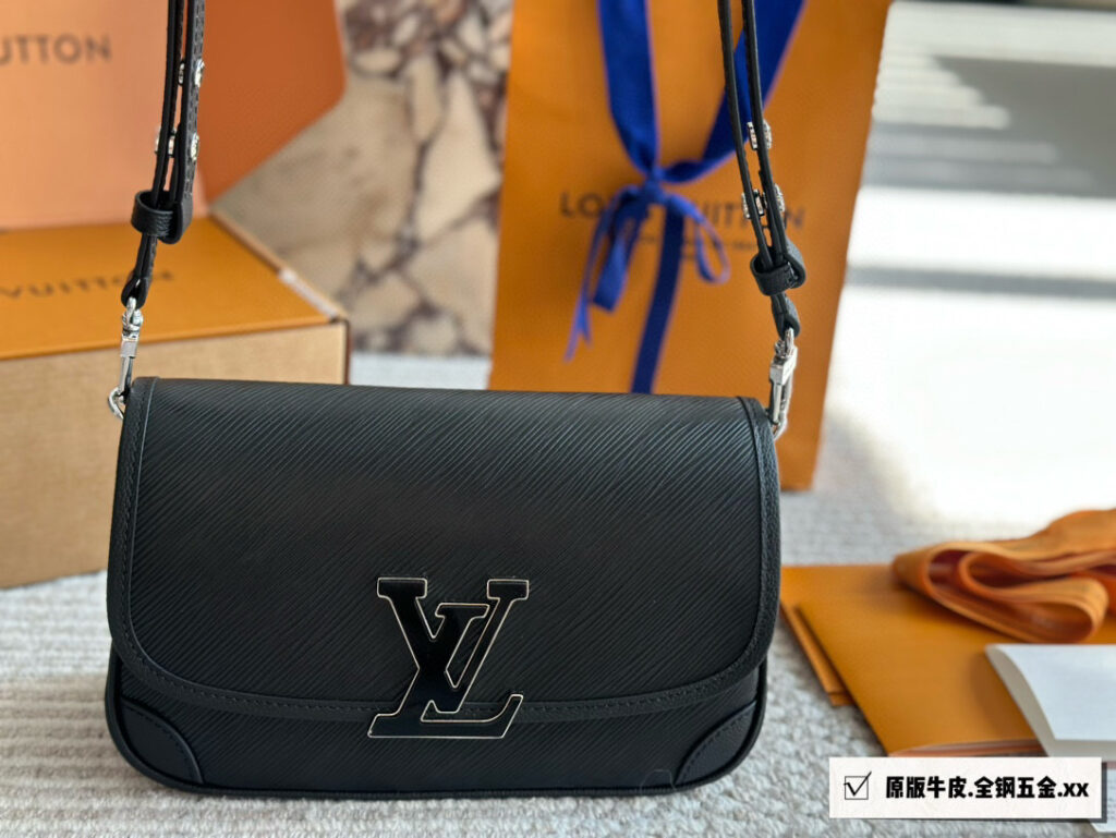 Louis Vuitton Black Buci Bag - Epi Ripple & Lychee Grain Cowhide (24.5×15.5×9cm)