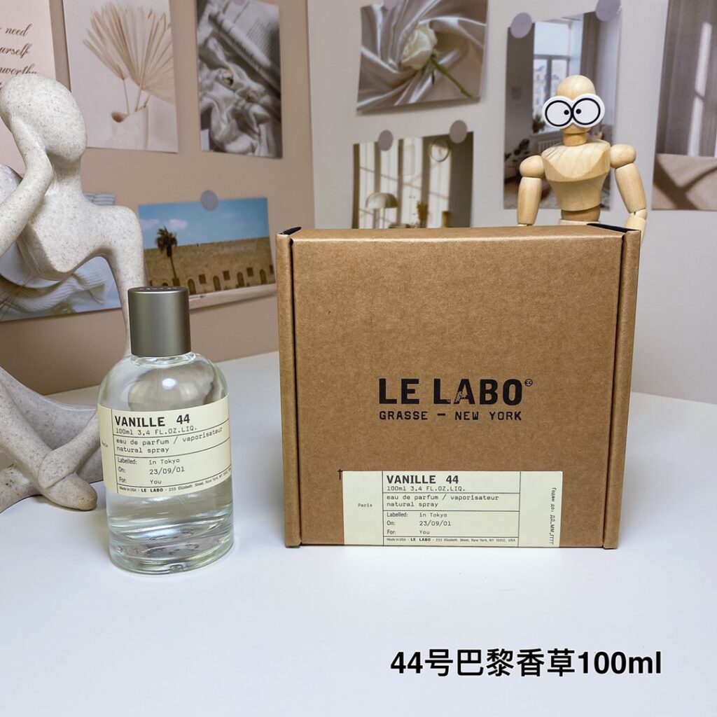 LE LABO Vetiver 44 - Cobblestone Reflections