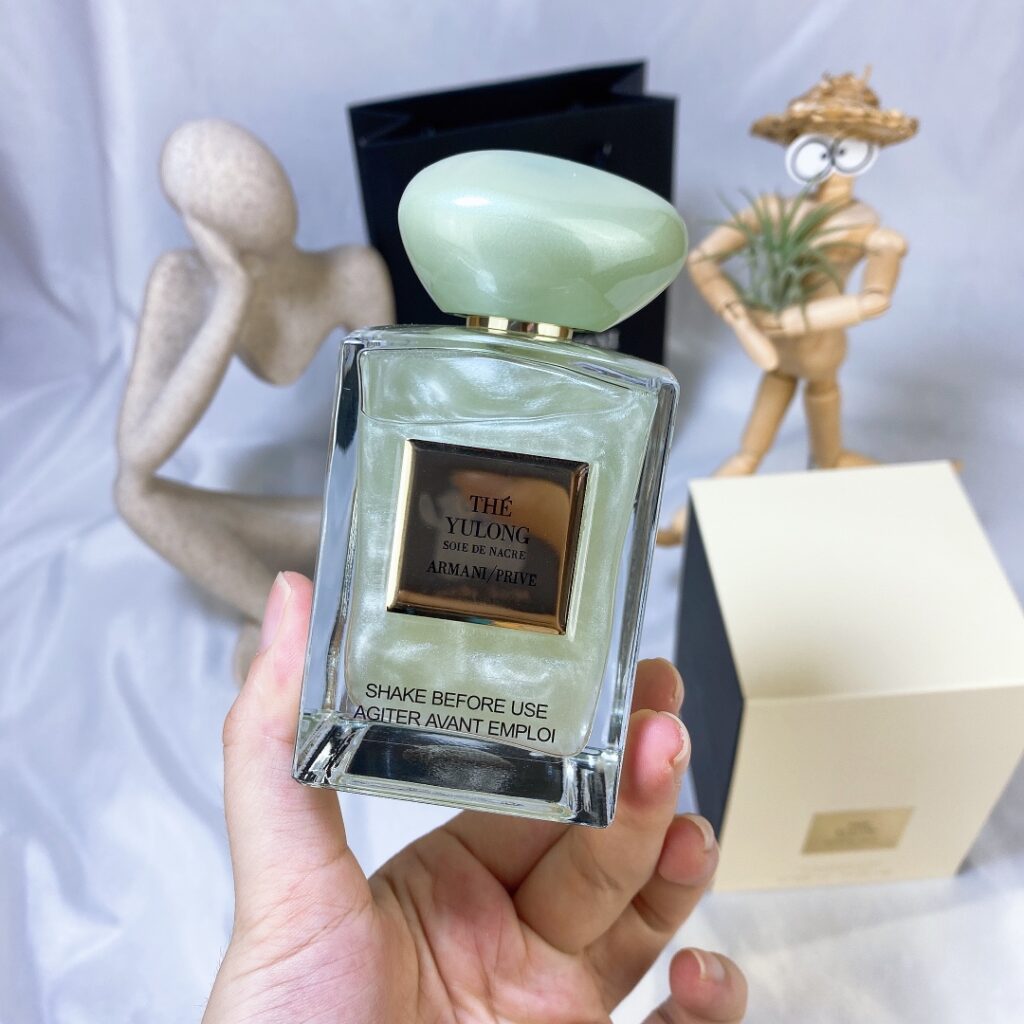 Giorgio Armani Privé Thé Yulong Soie de Nacre Eau de Parfum - Pearlescent Tea & Jasmine
