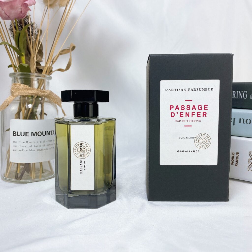 L'Artisan Parfumeur Passage d'Enfer Extrême Eau de Toilette | Ethereal Woody