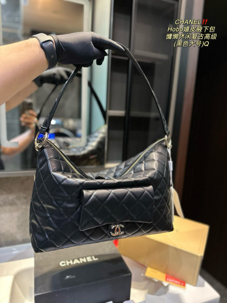 Chanel Hippie Hobo Underarm Bag | Large 37×26cm/Small 27×22cm | Vintage Distressed Leather | 2024 Re-edition