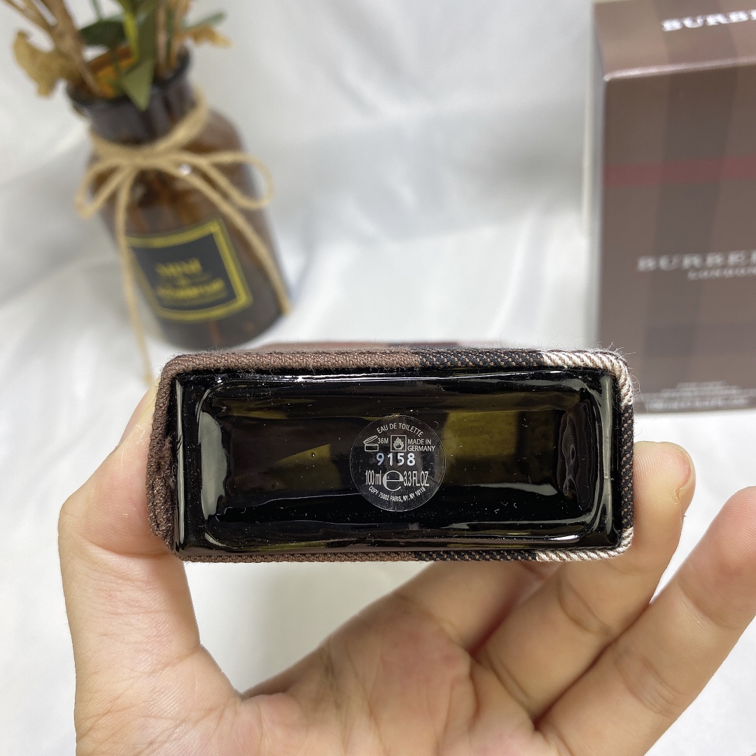 Burberry London For Men Eau de Toilette | Woody Fougère - Image 5