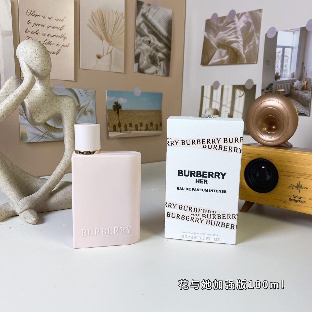 Burberry Her Eau de Parfum Intense | Fruity Floral