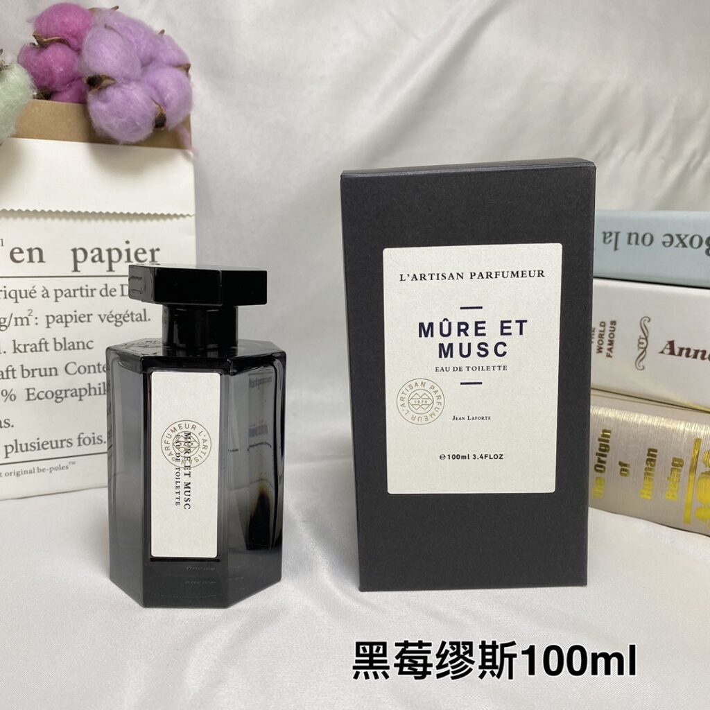 L'Artisan Parfumeur Mûre et Musc Eau de Toilette | Fruity Musky