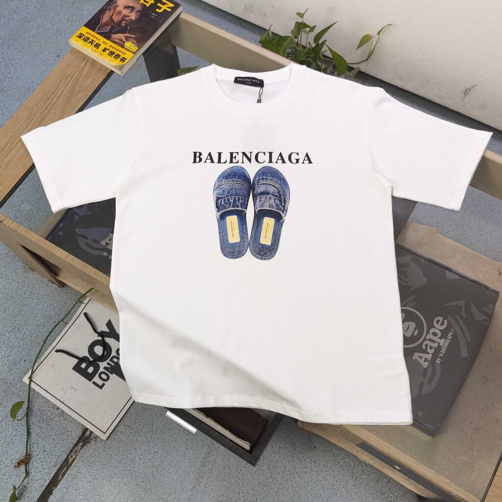 2025 Balenciaga Paris Unisex Graphic Print T-Shirt | Oversize Cotton Couple Tee | DG25673