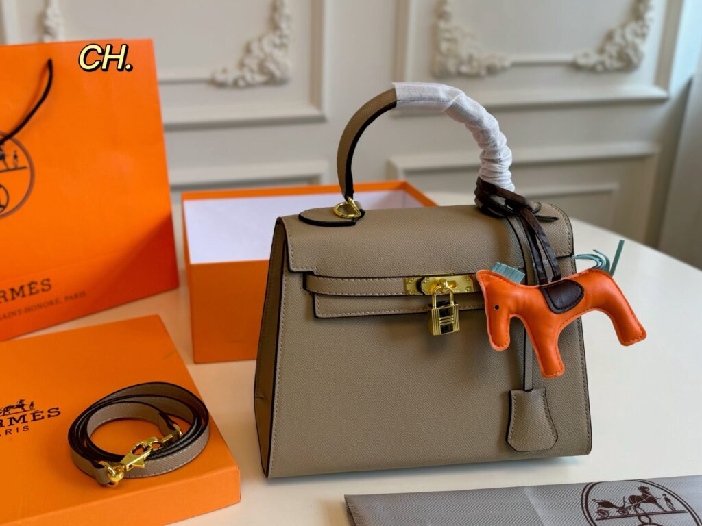 Hermès Kelly Bag - Medium 24×19cm Gold Buckle (Original Quality with Free Scarf & Pony Charm)