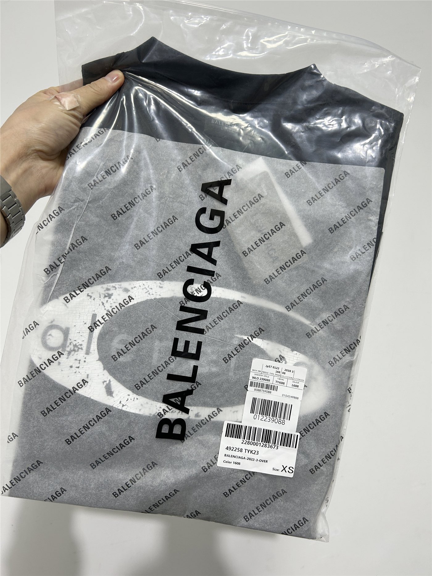 Balenciaga Distressed Lettering T-Shirt 2025 | 290GSM Luxury Cotton | Crack Print | Boutique 1:1 Replica - Image 5