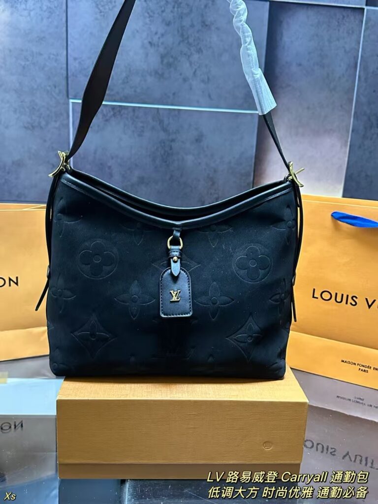 Louis Vuitton Carryall Commuter Bag (28×22cm)