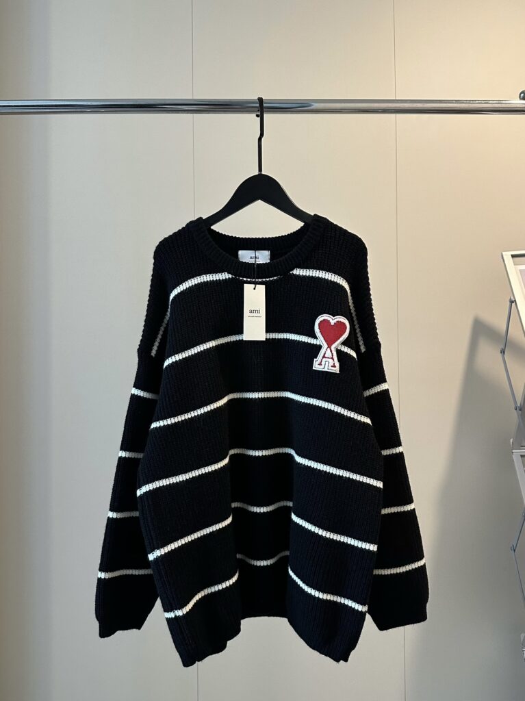 New love embroidered striped thick wool round neck sweater Ami