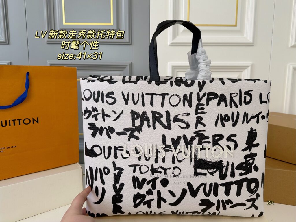 LV 25SS Runway Tote 41x31cm