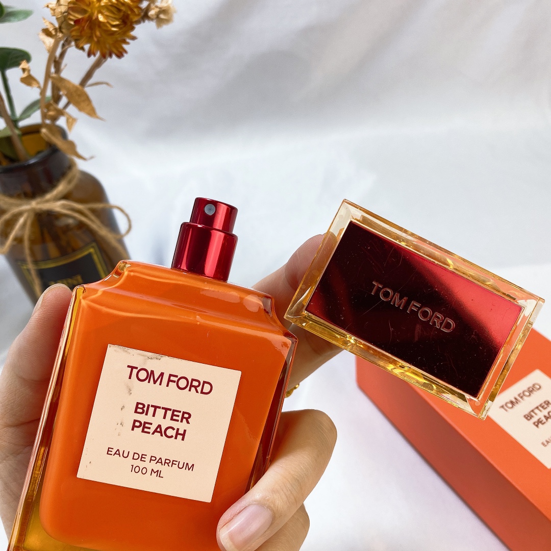 Tom Ford Bitter Peach Eau de Parfum | Fruity Oriental - Image 4