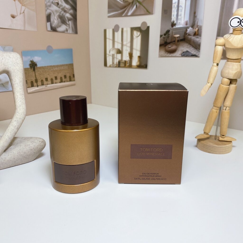 Tom Ford Oud Minerale 2023 Eau de Parfum | Aquatic Woody